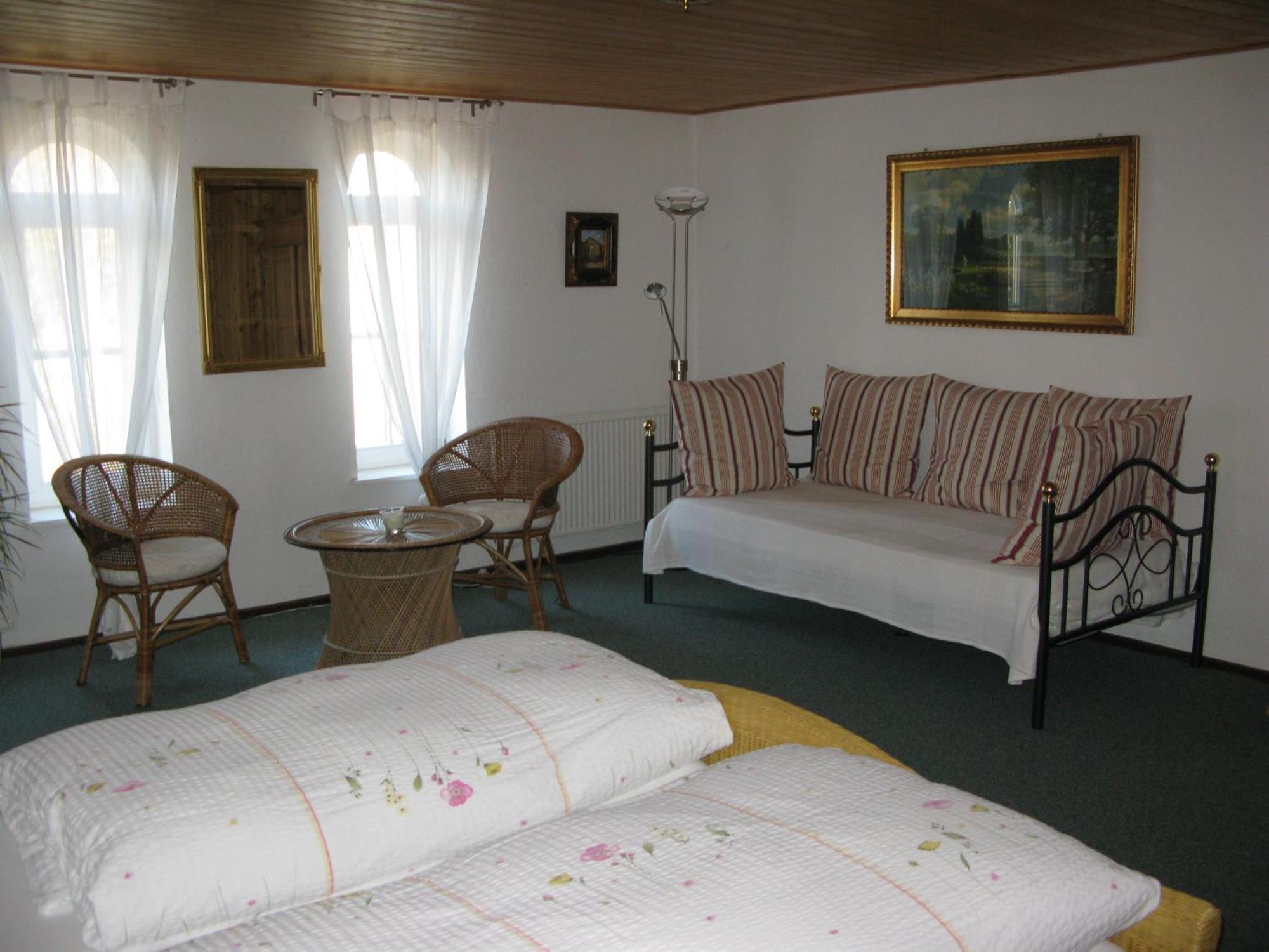 Gutshaus Zietlitz Hotel Dobbin-Linstow Bilik gambar
