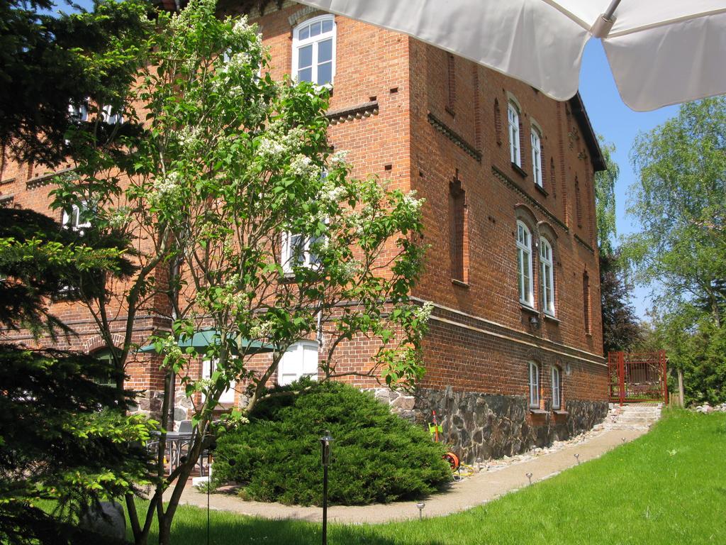 Gutshaus Zietlitz Hotel Dobbin-Linstow Luaran gambar